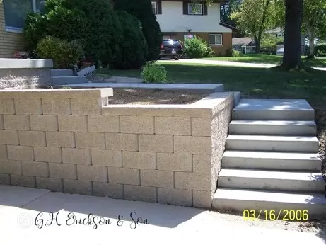 Concrete steps and retaining wall